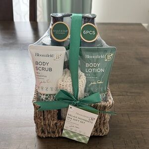 Body Scrub and Lotion Spa Gift Set - Green